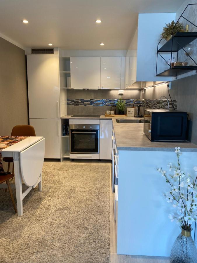 Hundbergan Apartment-Free Parking-15 Min From Tromso Tromsdalen Exterior foto